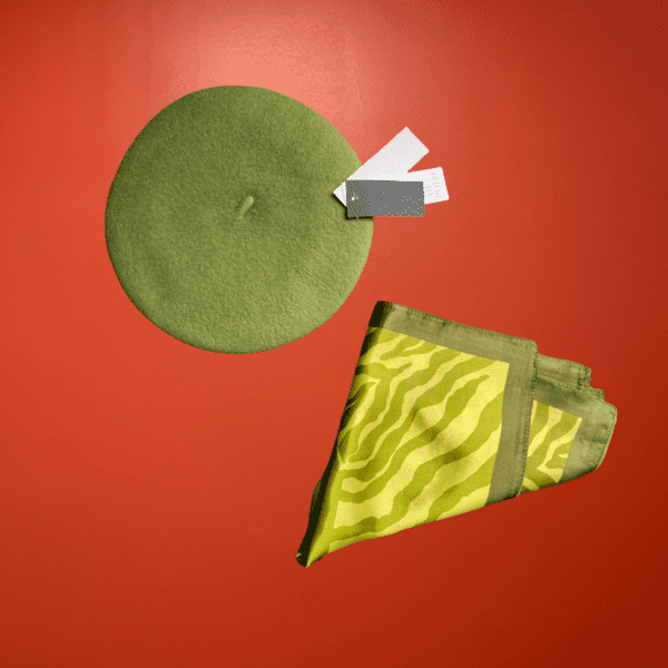 prezent-dla-niej-beret-apaszka